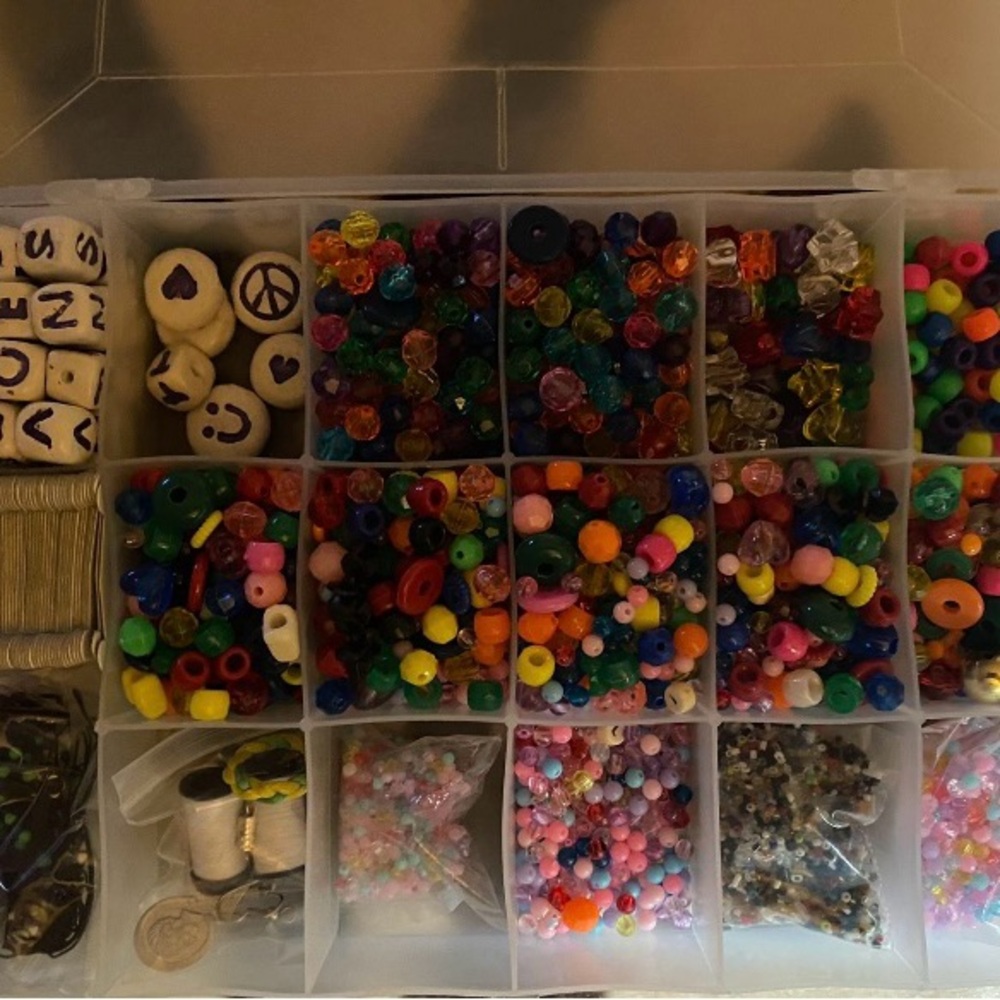 Colorful Bead Collection Kit - Picture 2 of 4